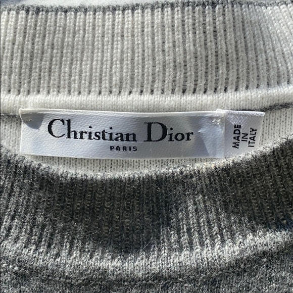 J'ADIOR 8' BOXY SWEATER - Picture 2 of 3